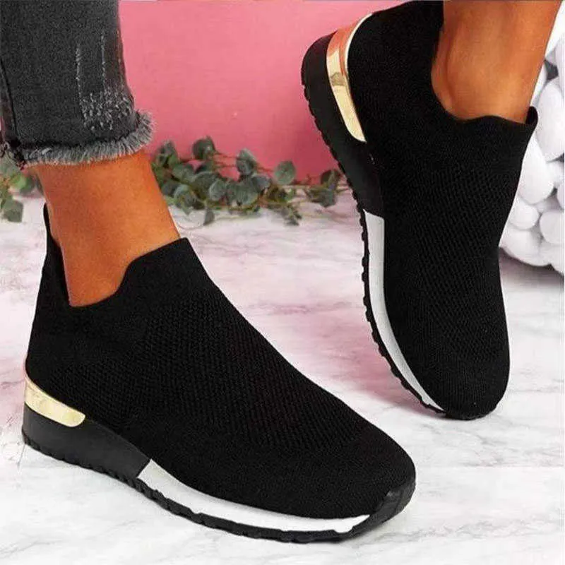 Siatkowe buty sportowe 2021slip-on lekkie jednokolorowe buty na siłownię sportowe damskie tenisowe damskie mieszkania trampki szare czarne Y0907