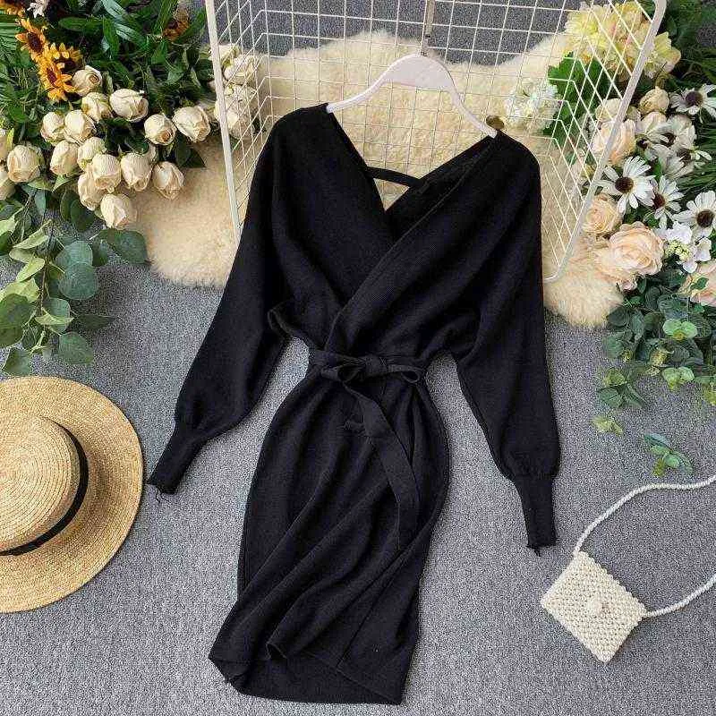 Luzuzi Herbst Winter Frauen Gestrickte Pullover Kleid 2021 Neue Koreanische Lange Batwing Sleeve V-ausschnitt Elegante Kleid Damen Verband Kleid g1214