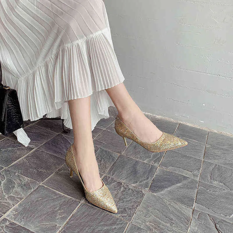 Elbise Ayakkabı Gümüş / Altın Glitter Düğün Ayakkabı Kadın Sivitli Ince Kristal Elbise Bayanlar Sequins 9 CM Yüksek Topuklu Gelin Ayakkabıları Tacones 220315
