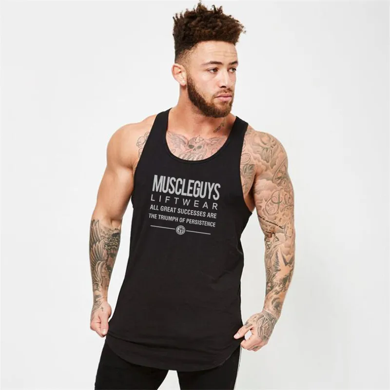 Muscleguys Summer fashion Bodybuilding senza maniche canotta da uomo Abbigliamento fitness Cotone allenamento palestra Stringer gilet da uomo 210421