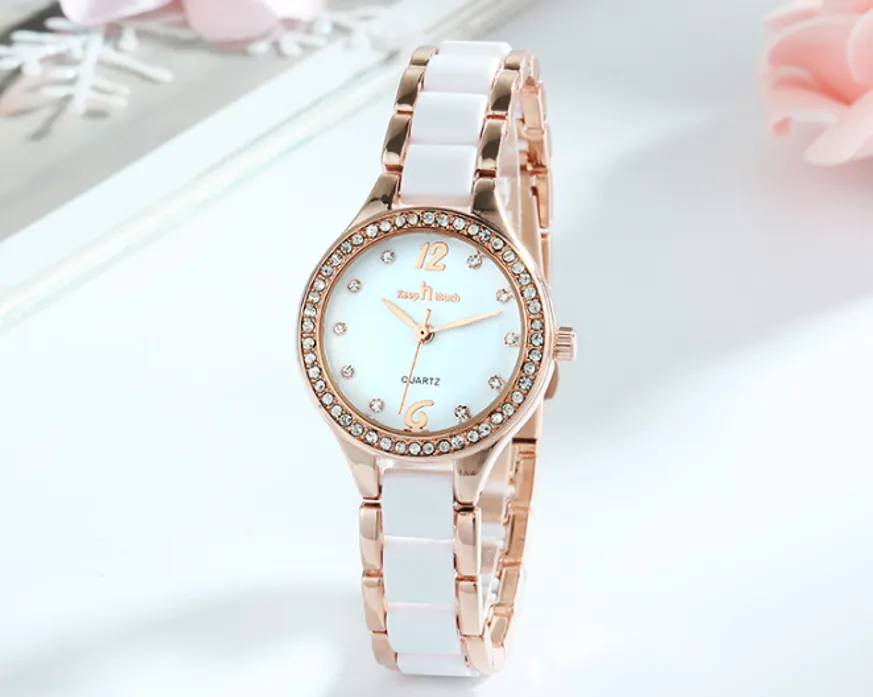 Nouvelle arrivée en céramique mouvement à Quartz montre pour femme diamant dames montres vie étanche excellente montre-bracelet 302H