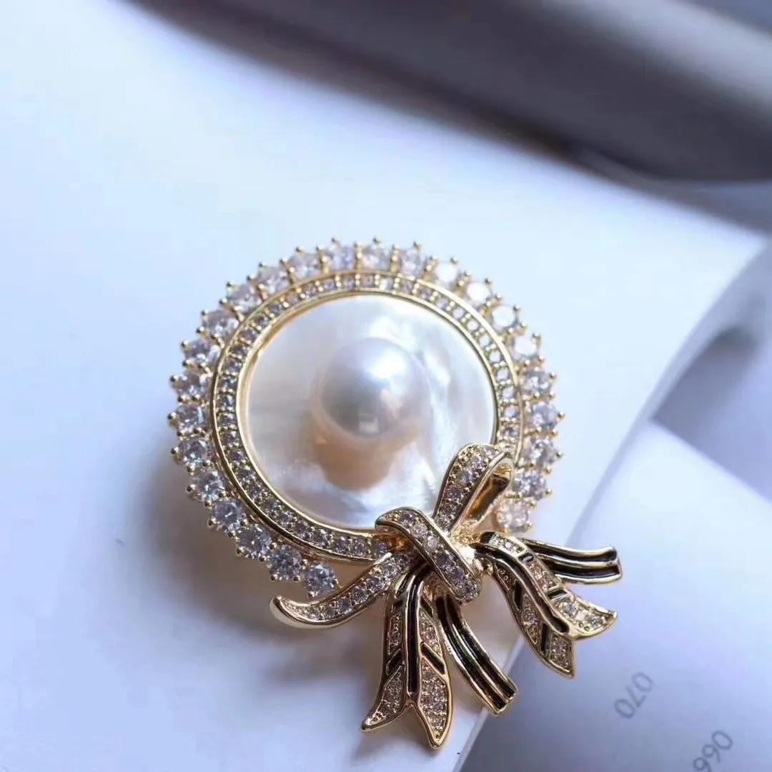 MADALENA SARARA Cubic Zircon Women Brooch Pin Flowers Style Freshwater Pearl Elegant beautiful