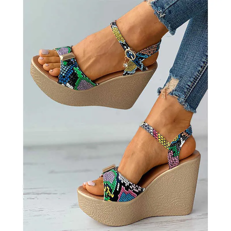 Kvinnor Högklackat Peep Toe Wedge Snake Print High-Heel Platform Ladies Sandaler 2021New Sommar Fashion Casual Female Footwear Y0721