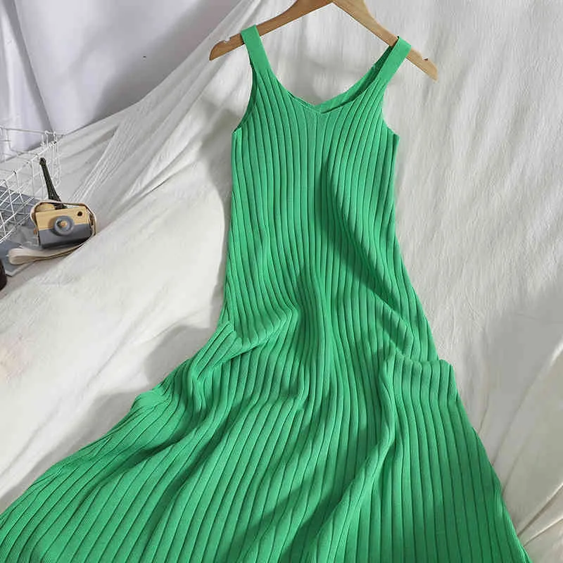 キムトモソリッドカラーベース夏のドレス甘いサスペンダーVネックノースリーブニット服韓国痩身Vestidos de Mujer 210521