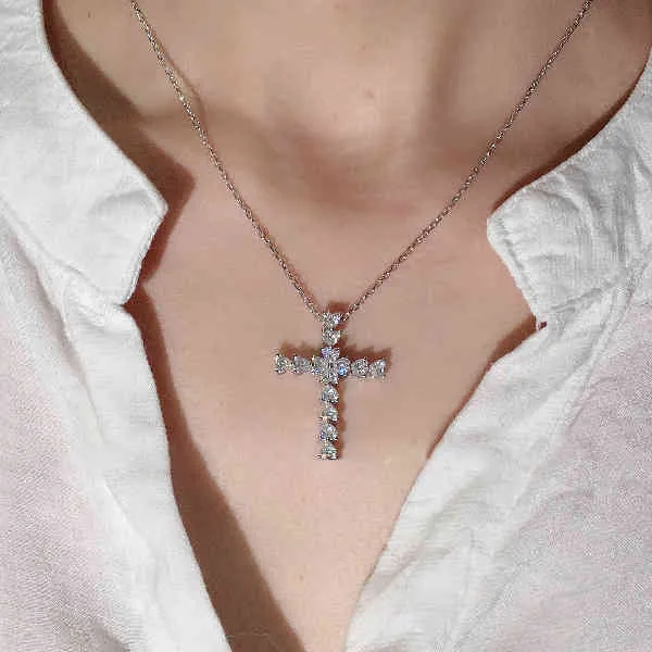 Romantyczny urok Brilliant CZ Krzyż Naszyjnik Luksusowy Solidny Naszyjnik Łańcuchowy 925 Srebro Dla Ladie Fine Jewelry 2021