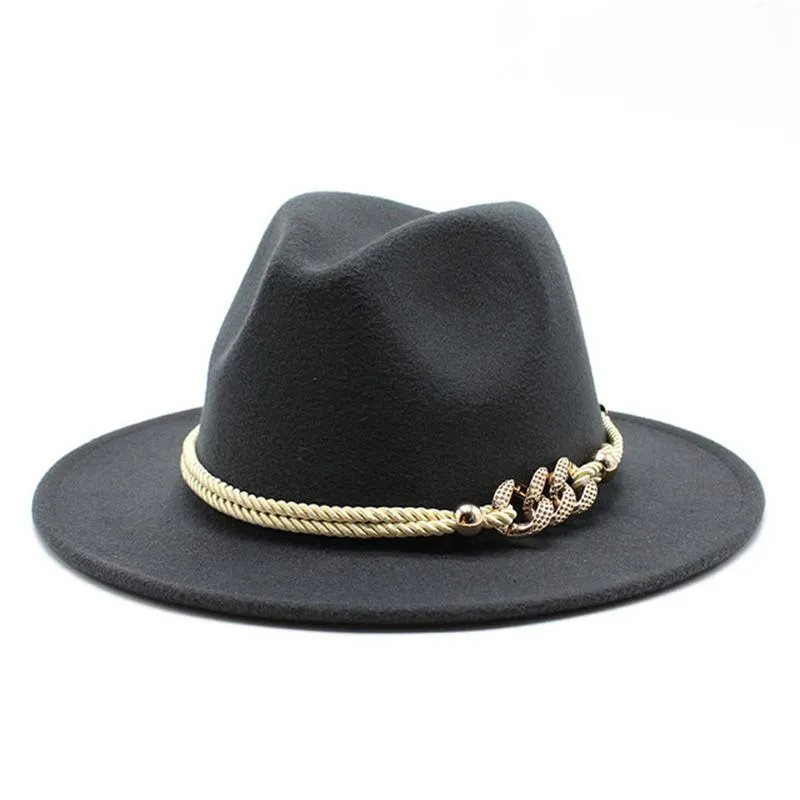 fedora hattar kvinnor metall rep kedja band bälte lyx jazz mössa brett rim solid kyrka elegant svart vit filt vår kvinnor hattar