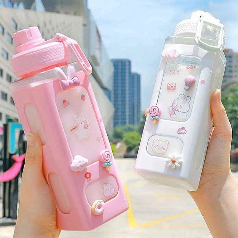 Kawaii Bär Pastellwasserflasche mit 3D -Aufkleber 700 ml/900 ml Plastik Reise Tee Saft Milch tragbares Süßes Shaker Drink Flasche Geschenk Y1120
