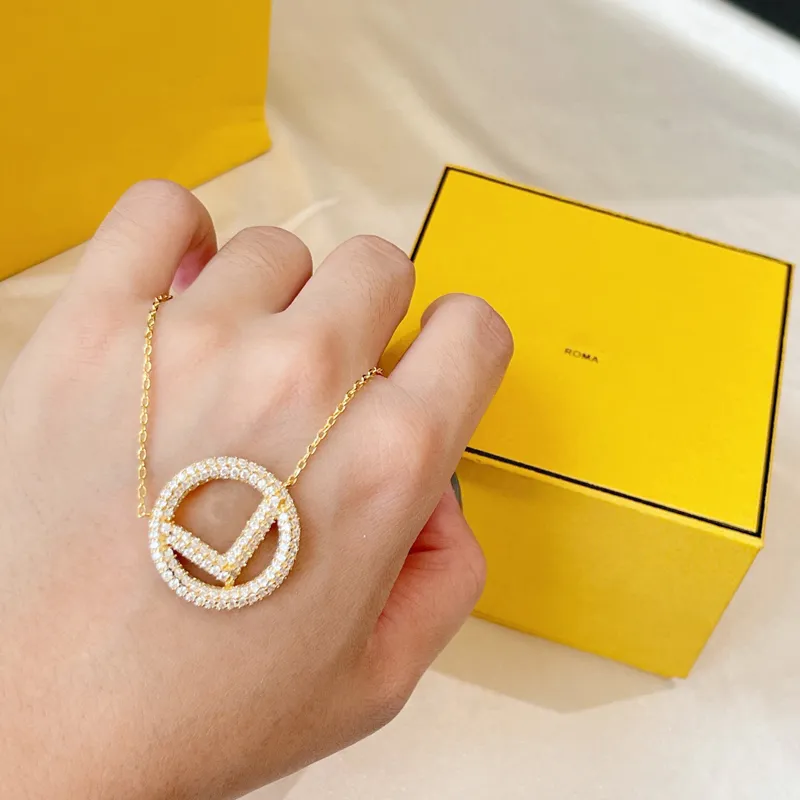 Trendig designer halsband f designers halsband klöver gåva för kvinnliga märken smycken älskar hänge guld bokstav lyx hög kvalitet293c