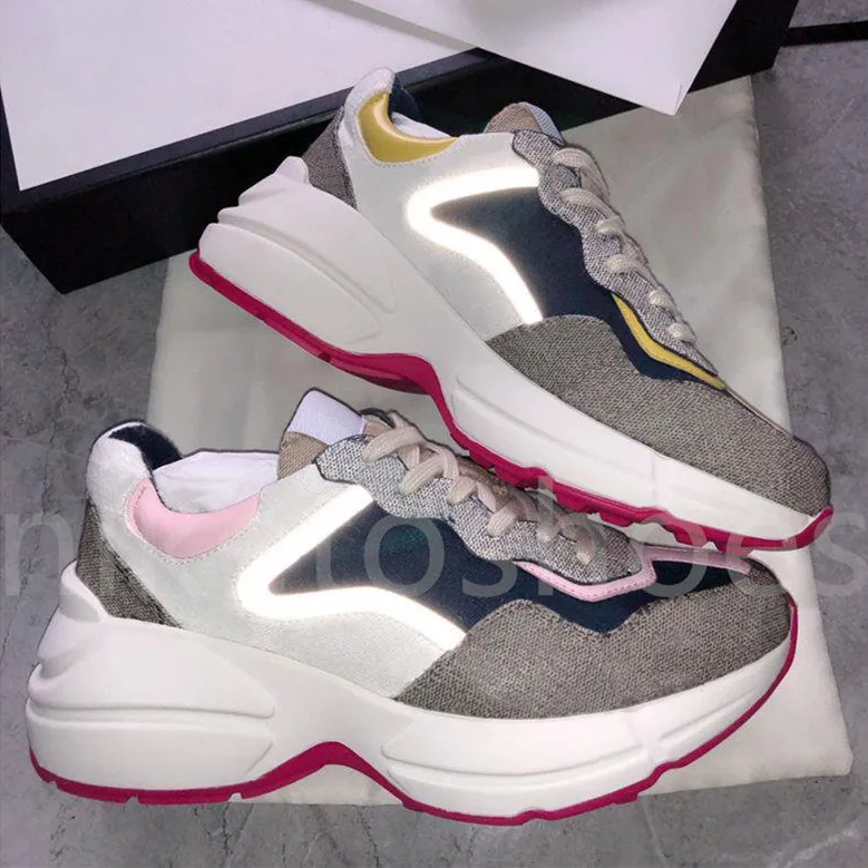 İtalya Tasarımcısı Rhyton Sneaker Erkek Kadın Eğitmenler Günlük Ayakkabılar 3m Yansıtıcı Kumaş ve Sarı Deri Trims Lüks Sneak