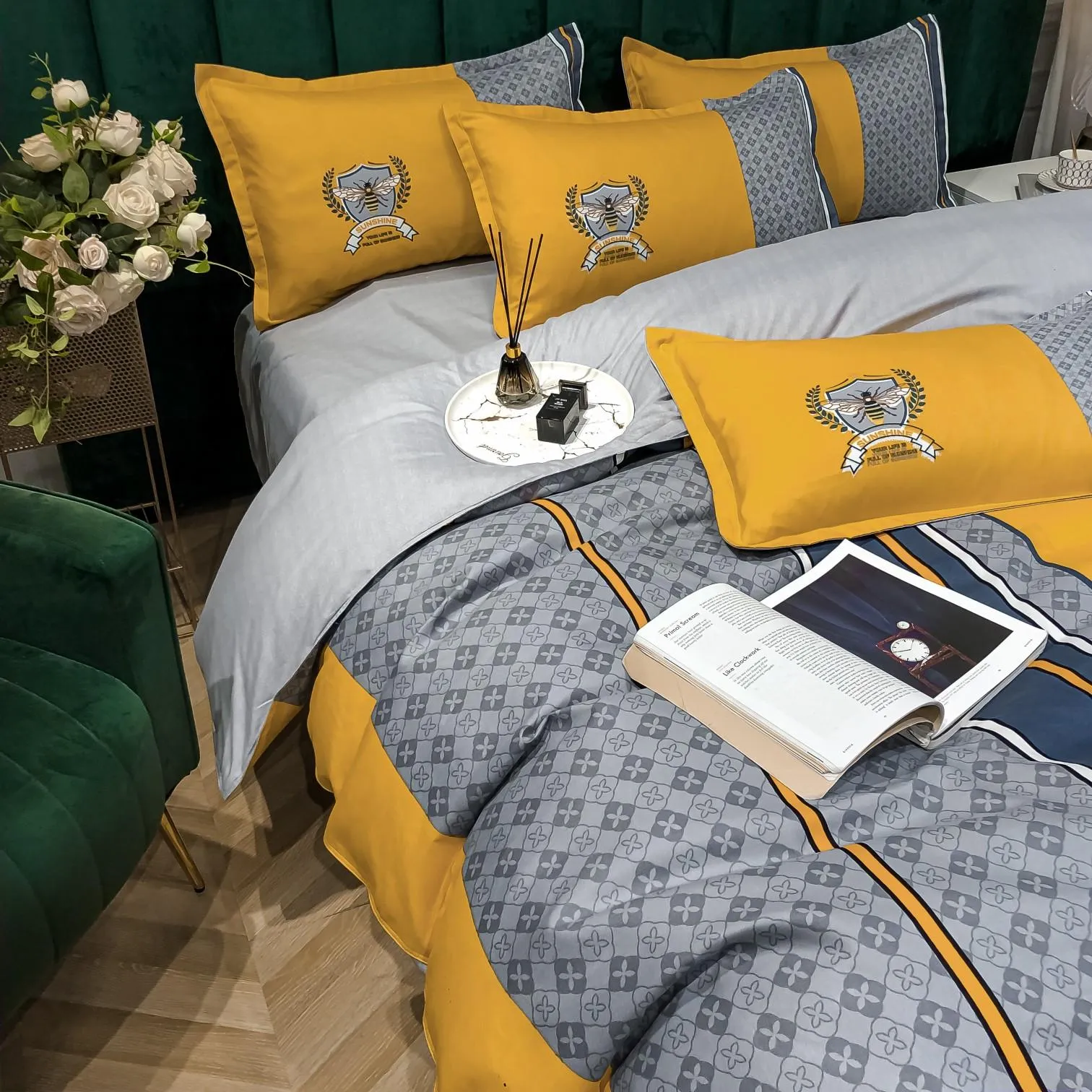 Modern designer sängkläder uppsättningar täcker mode av hög kvalitet bomullsdrottningsstorlek lyxiga lakan med rakor187m
