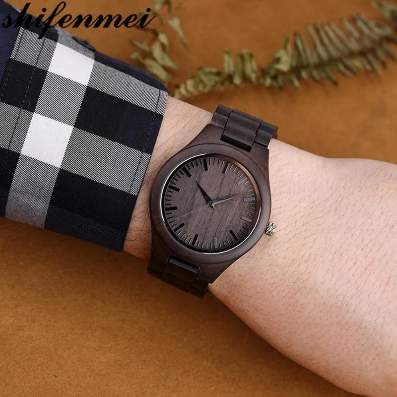 Horloges Shifenmei 5520 gegraveerd houten horloge voor mannen vriend of bruidsjonkers geschenken zwart sandelhout aangepast hout verjaardag G230l