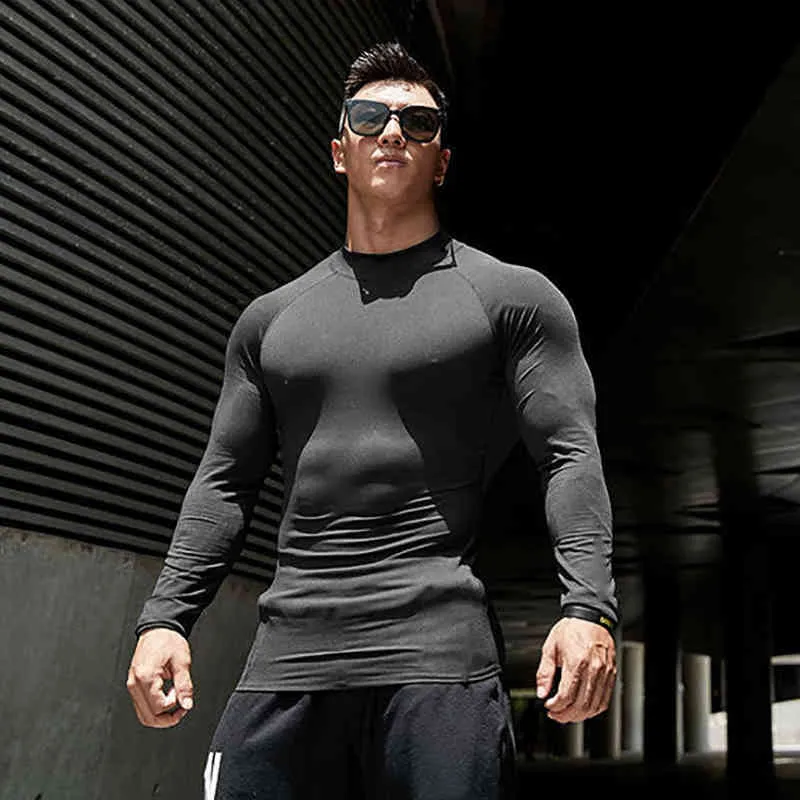 Correndo Camisa Homens de Compressão Tops Tees Manga Longa Hight Collar Sportswear Dry Elasticity Roupa Apertado Bodybuilding Gym Roupas 210421