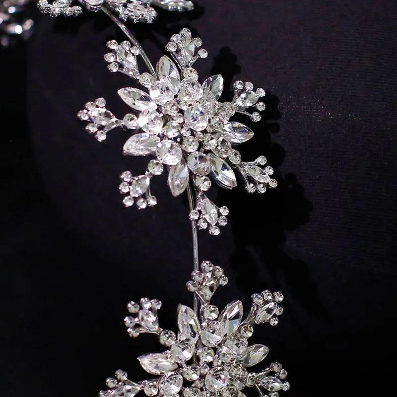 Hårklämmor Barrettes Korean Style Crown Fashion Jewelry Rhinestone frisör Diaadem Pannband Bröllopstillbehör Snöflinga Hår219D