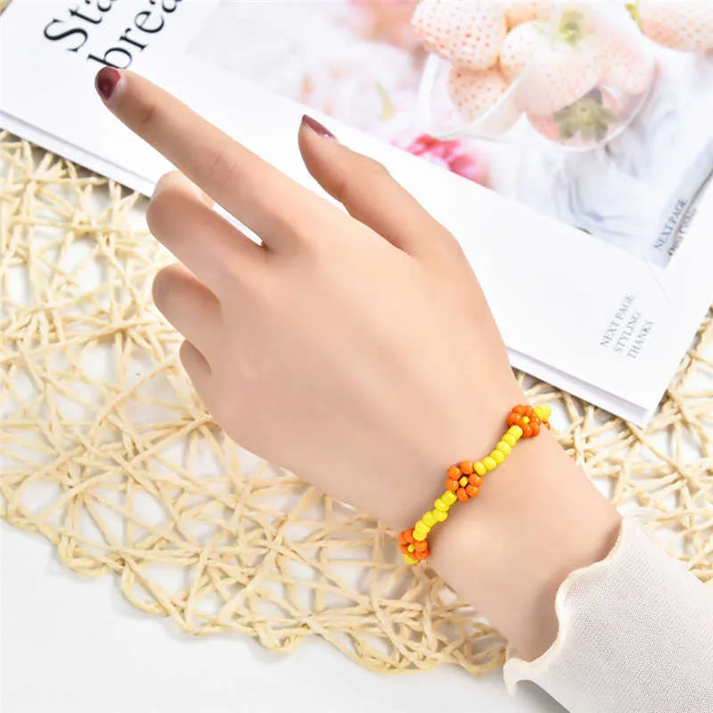 Koj Böhmen Färgglada armband för kvinnor Koreanska blomma Choker Bijoux Femme Summer Beaded Pulseras Alloy Smycken Partihandel Direkt G1026