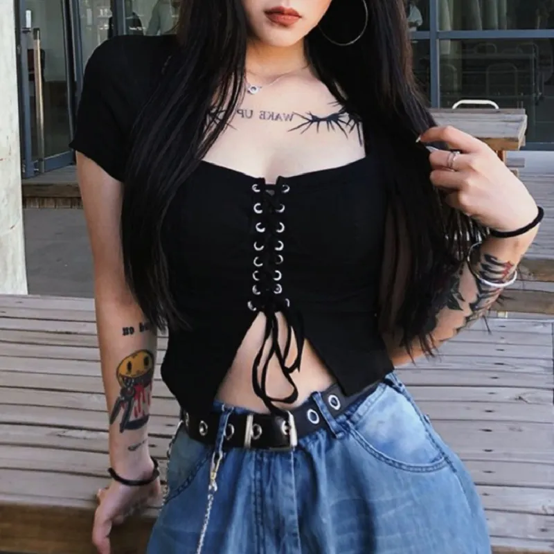 Femmes Gothique Dark Stretch T-shirt court Harajuku Nombril exposé Top Sleeve Femme Mode Bandage Sexy Black Crop 210517