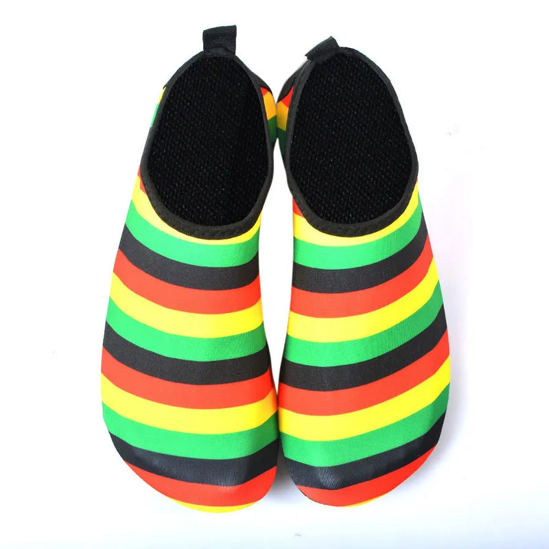 Sapatos de água para mulheres e homens Sapatos de praia de natação rápida para surf ao ar livre Yoga Exercício Jamaica Flag Caribe Reggae Rasta 220610