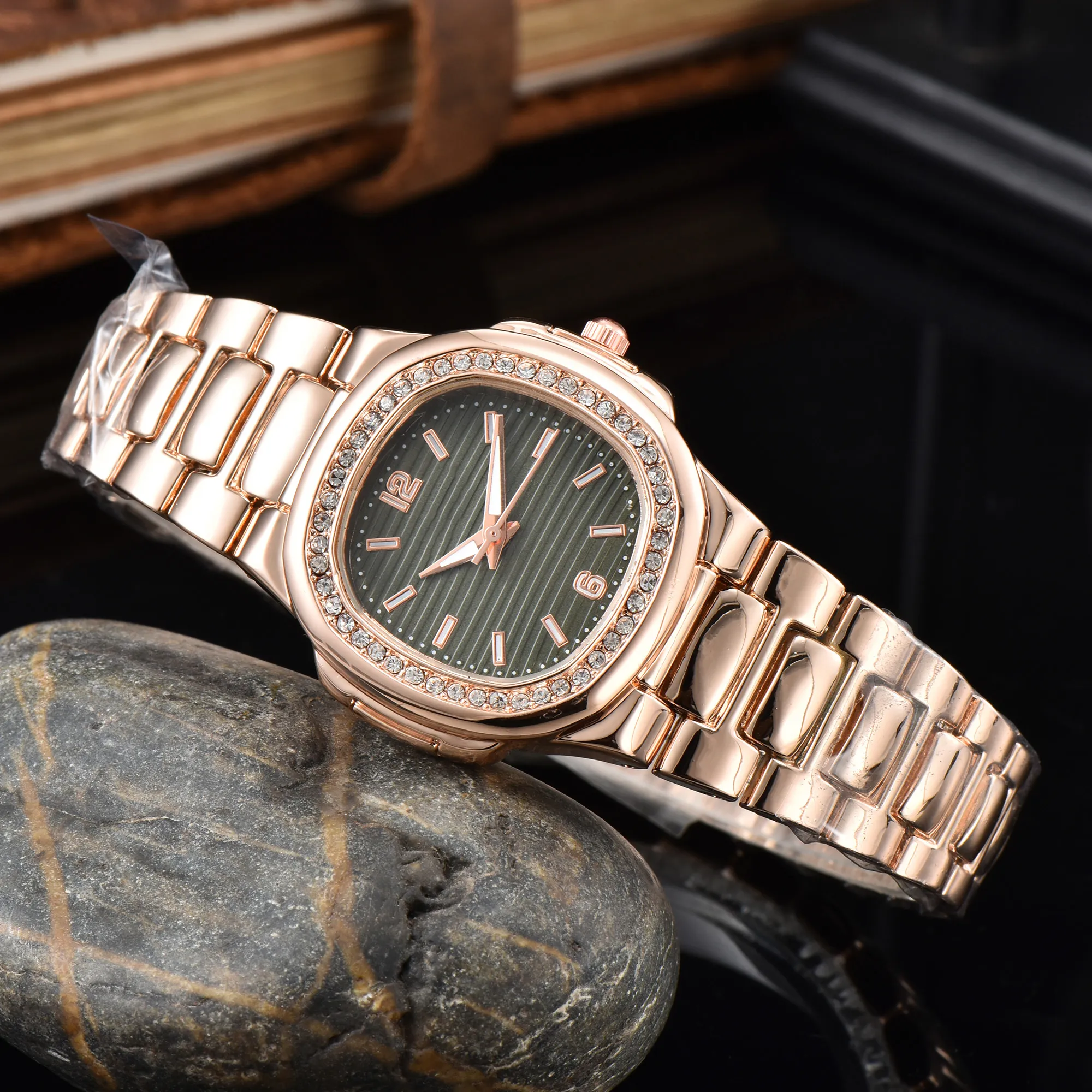 Женские часы с бриллиантами, каменный корпус, деловые часы, розовое золото, кварцевый механизм, ювелирные изделия, застежка, наручные часы, дизайн, хорошее качество, всплеск Waterpr241s