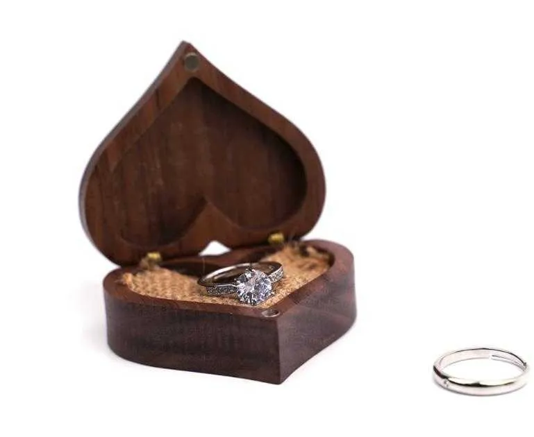 Trä smycken Förvaringslådor Blank DIY gravyr retro klan stil hjärtformad ringlåda kreativ presentförpackning leveranser