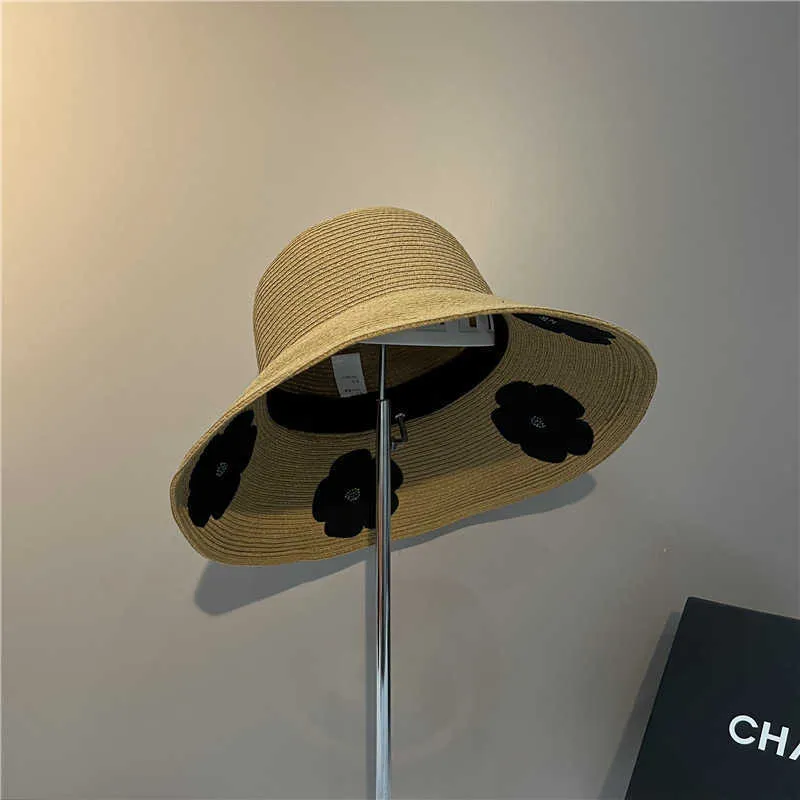 Chapeau de paille à bord réversible décoration florale fine herbe tissé chapeaux de soleil femmes printemps et été vacances à la mer casquette de soleil à grand bord