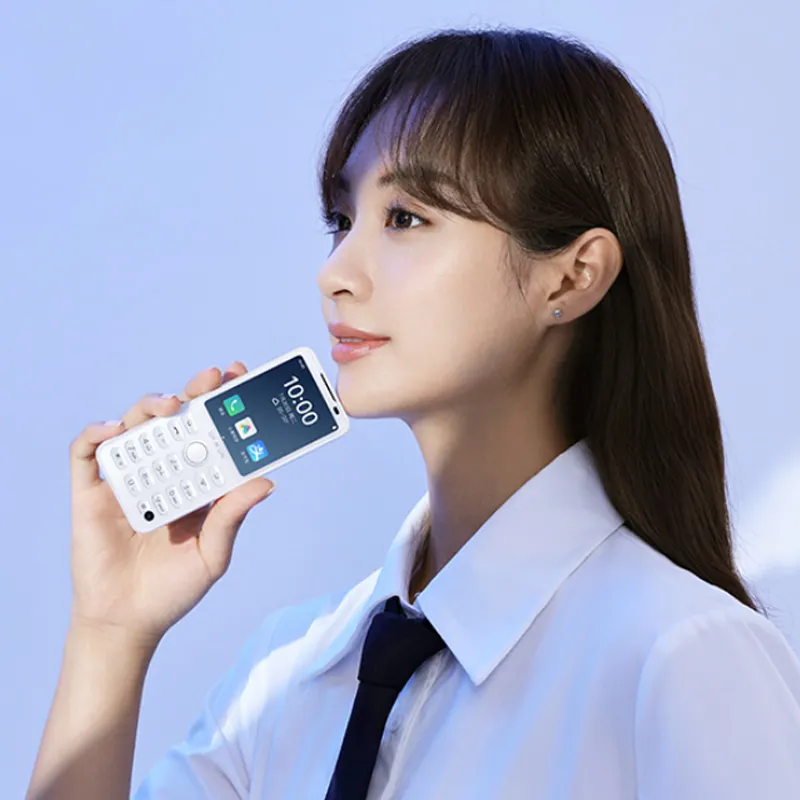 Qin F21 Pro Cellulare 4G 64G Smart Touch Screen Wifi 5G 28 pollici BT 50 Telecomando a infrarossi Traduttore GPS Telefono8851373