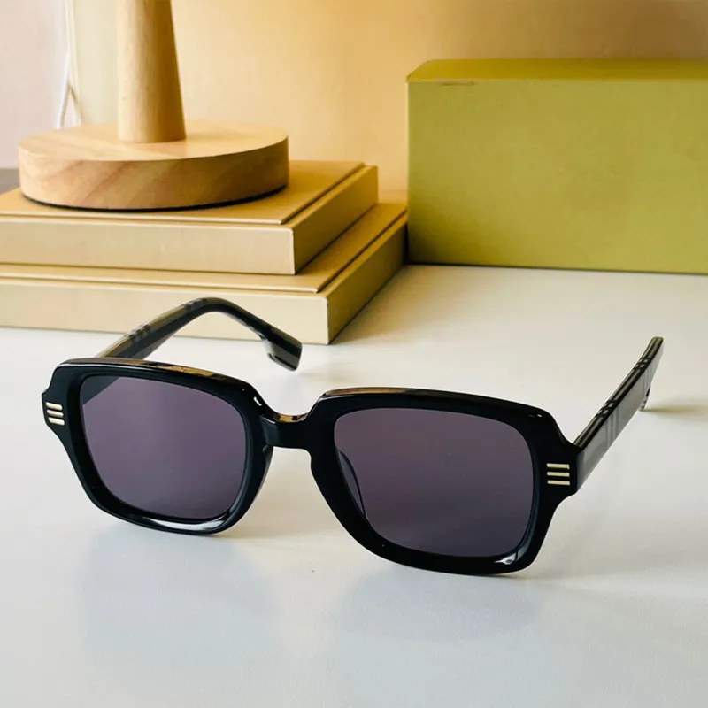Klassische Plaid 4349 Retro Herren Sonnenbrille Damen Designer Logo Detail Rechteckiger Rahmen Sonnenbrille Top Hohe Qualität Trendy Berühmte 240S