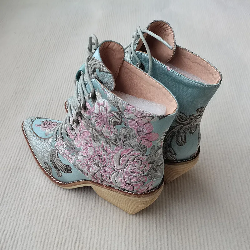 Women ankle plus size 2228cm shoes Chinese style embroidered flowers blue Fortune Flower women boots 220810