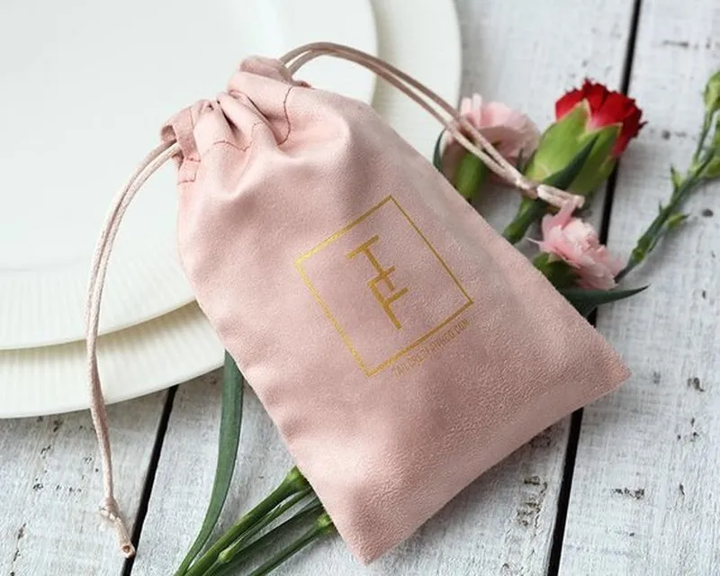 50 sacs à cordon imprimés personnalisés pochettes d'emballage de bijoux personnalisés sacs de faveur de mariage chic sacs à cosmétiques en flanelle rose 220608