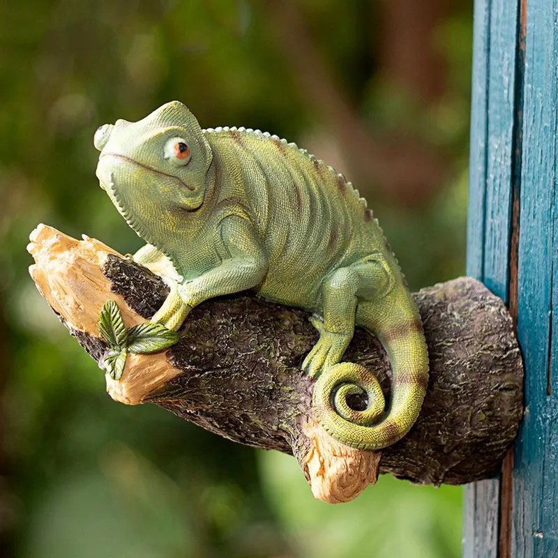 Camaleão de estatueta de resina na escultura da árvore Figura estátua de lagarto Decoração de quintal ao ar livre 220728