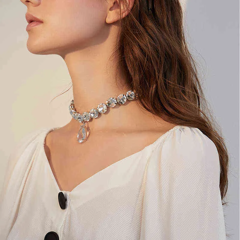 Peri'sbox Large Vintage Teardrop Choker Necklace luxury Crystal Necklaces for Women for Wedding Jewelry L220812の大きなラインストーンネックレス