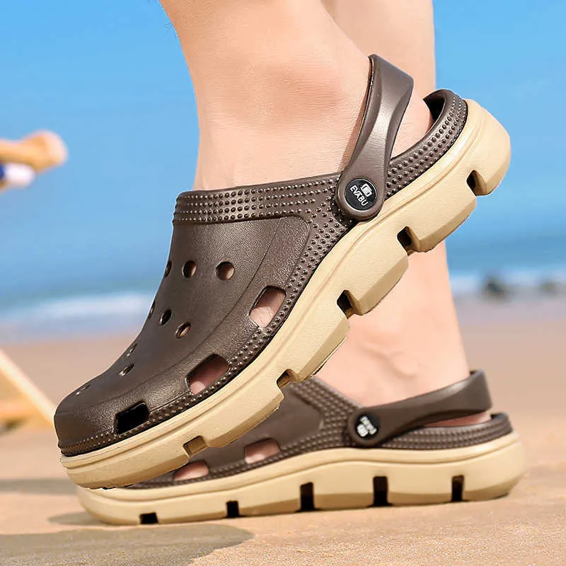 I più venduti zoccoli di lusso 2022 piattaforma pantofola classica scarpe da acqua da giardino estive casual sandali da uomo da spiaggia unisex designer di marca famoso