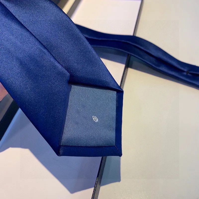 Erkekler Kravat Tasarımcı Erkek Bağlar Moda boyun kravat mektubu baskılı yay lüks tasarımcıları iş üçgeni boyunbağı gömlek dekorasyonu3589089