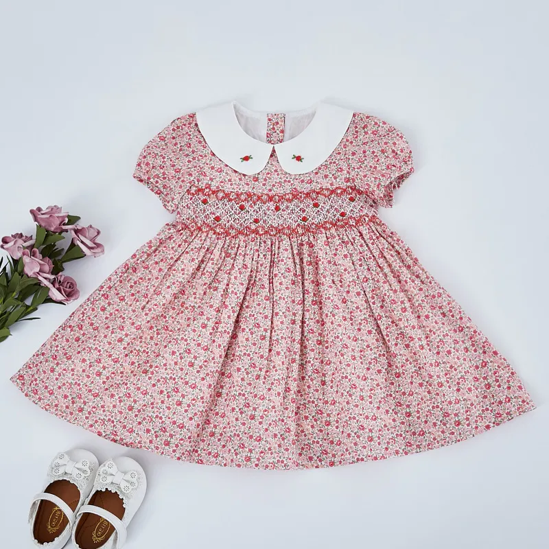 Barn små tjejer handgjorda smocked blommig blomma tryck klänningar vår sommar toddler tjej prinsessa vintage smock klänning 220422