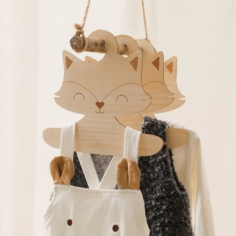 / estilo nórdico bebê fofo roupas de madeira cabide calças criativas crianças pequena armazenamento de crianças 220408