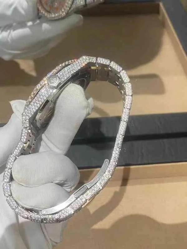 Handleds titta på lyx VVS1 Men039s titta på diamant avancerade smycken anpassad gia naturlig diamant för watch7wis5192481