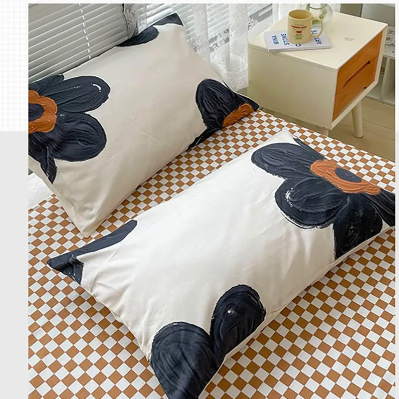 Bedding e Jaaneeyle imle ure oon mall reh AB Bedding Quil ove 220823