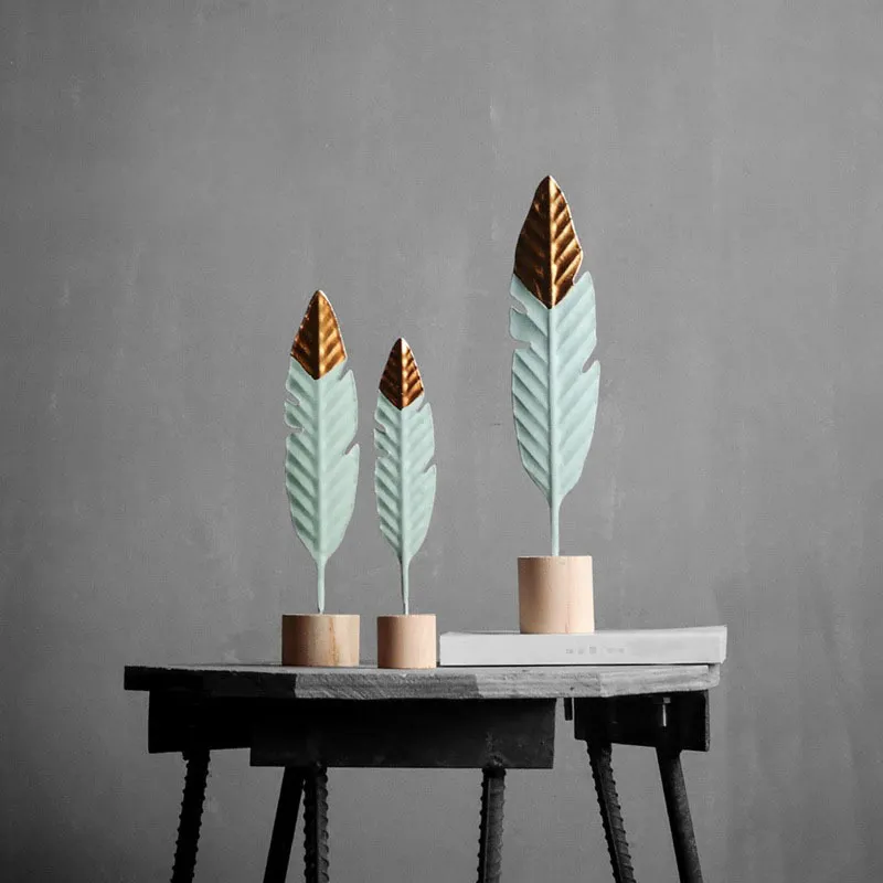 Modern Feather Wooden Decorations Simple Miniature Figurines for Living Room Table Office Home Decoration Accessories 220628