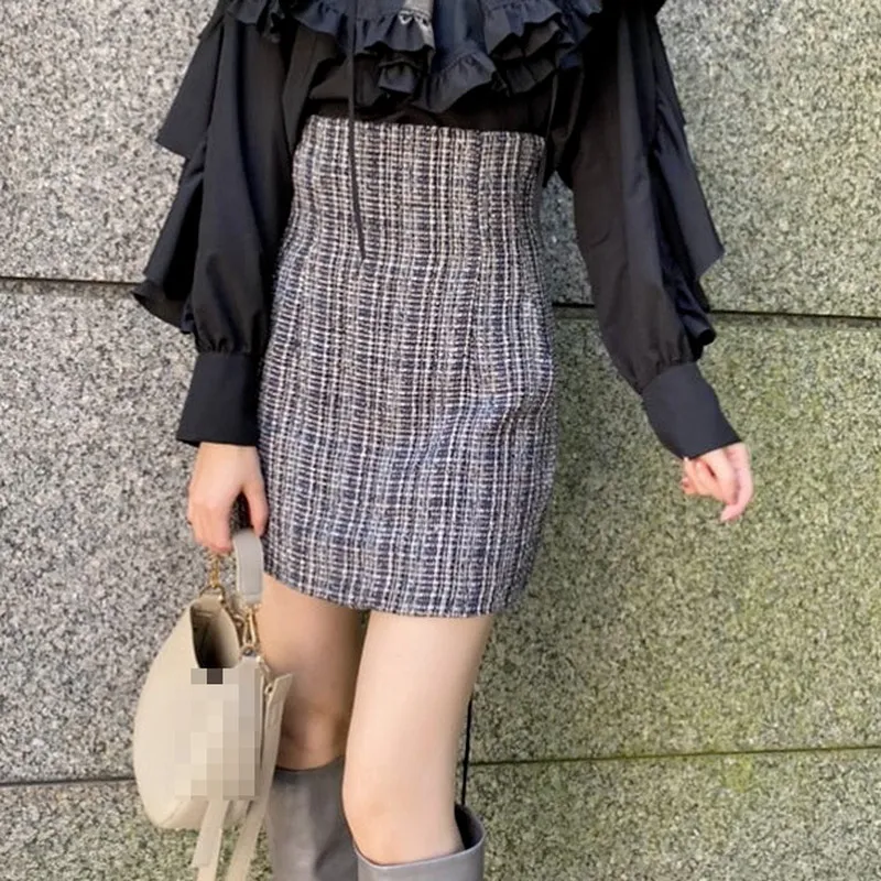 Kuzuwata 21 Höst Vinter Design Mode Kvinnor Korta Jupes Japan Stil Faldas Solid Casual High Waist Slim Mini Skirts 220317