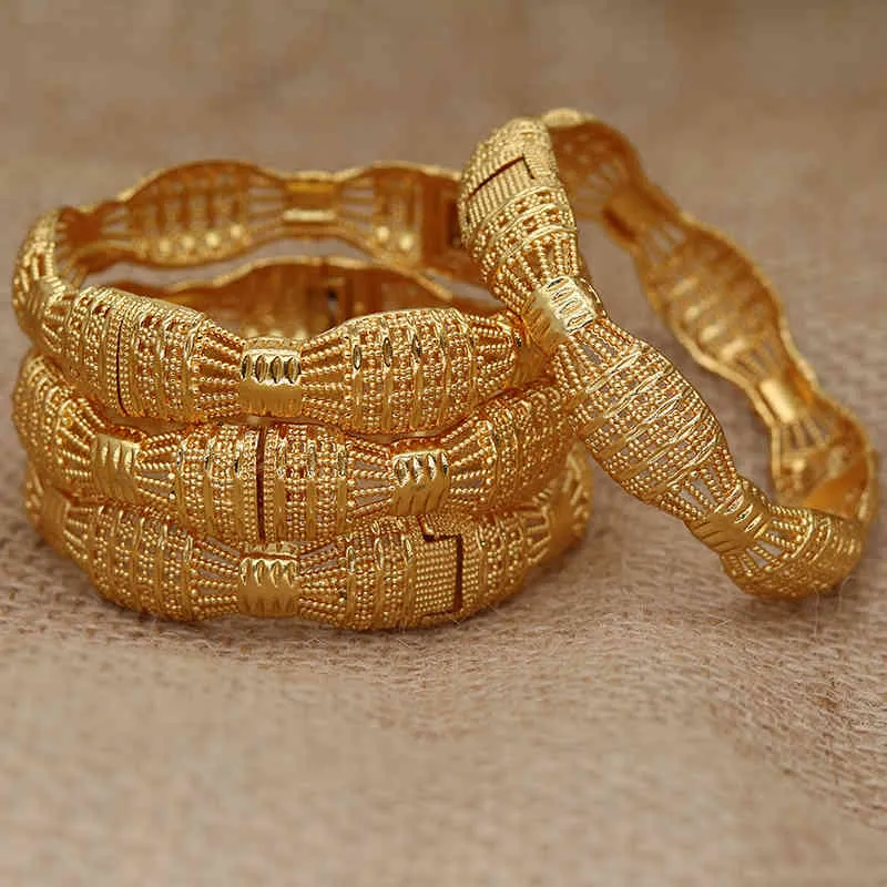 Ethiopische armband 4 stks / partij trendy 24k goud armbanden voor vrouwen Dubai bruiloft bruid cadeau afrika bangle habesha sieraden charme