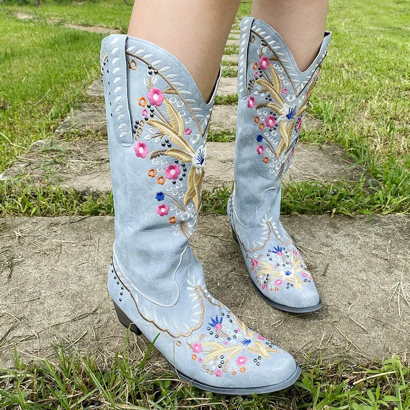 BONJOMARISA Ladies Platform Chunky Cowboy Embroidery Slip On Western Boots Women Sewing Floral Casual Leisure Ridding 220813