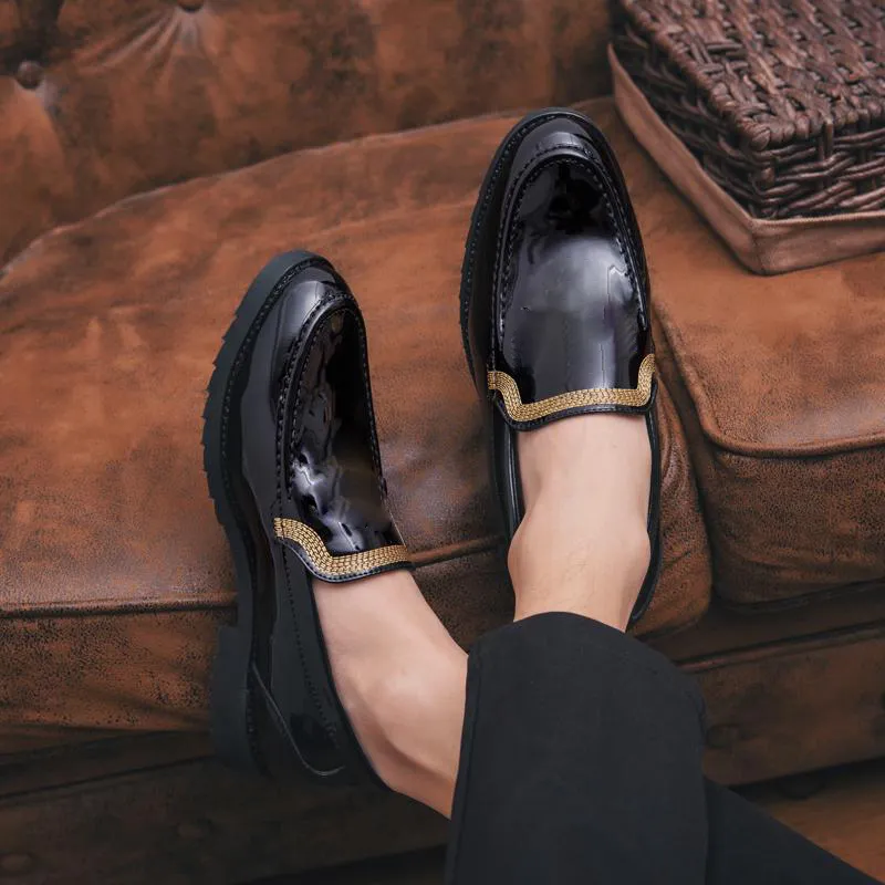 Loafers Erkekler Pu Deri Ayakkabı Moda Düşük Topuk Saçak Elbise Brogue Bahar Konforlu Vintage Klasik Erkek Günlük DH837-1