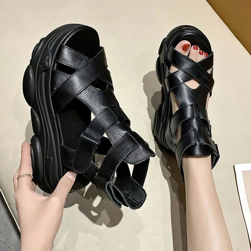 Rimocy plus size pu läder plattform sandaler kvinnor sommar ihålig ut kik tå sandaler kvinna retro bruna tjocka botten rom skor 220516