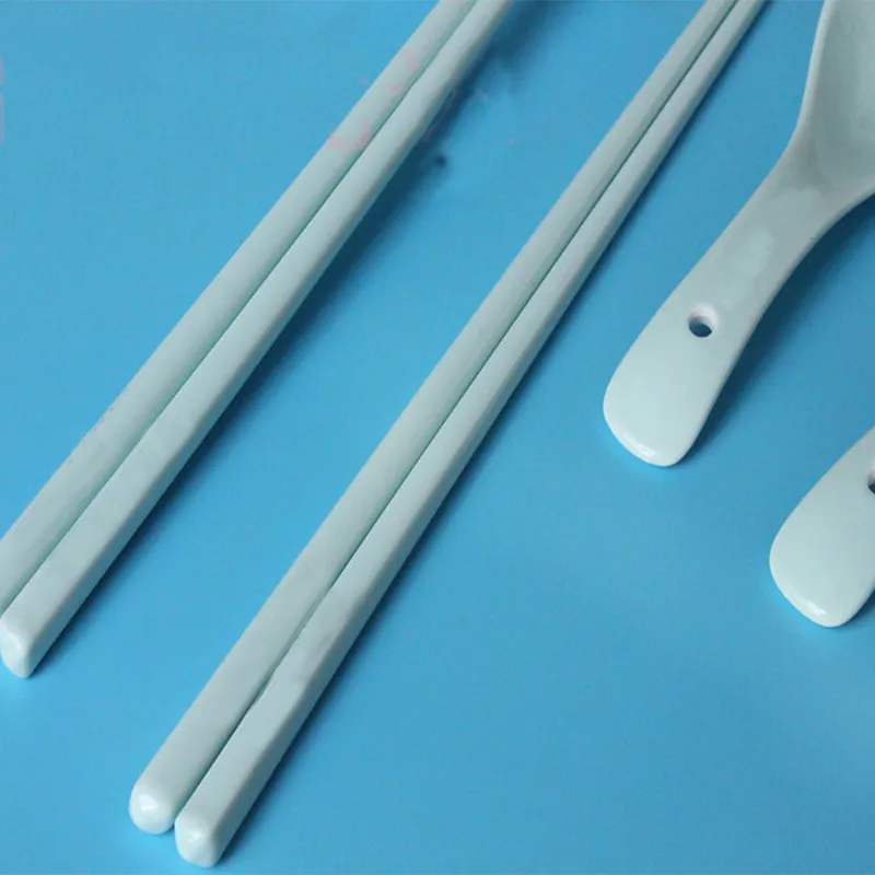 Blue Bone China Ceramic Reusable Designers Chopsticks and Spoon Hushållsbrev bordsartiklar snyggt sumsum