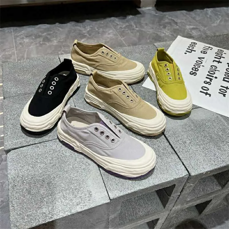 Topselling Summer Canvas Shoes Women Classic Luxury Loafers 2022 Nya mångsidiga vita skor för lata människor snörning sko