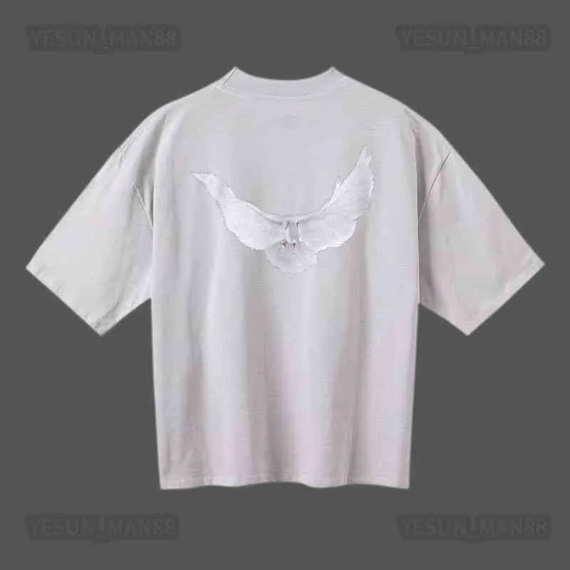 Designer Kanyes Classic Wests T Shirt Three Party Joint Peace Dove Printed Washing Water Short Sleeves High Street Mens and Womens Yzys Tees 996