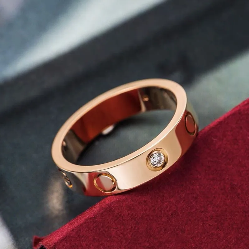 Neue Damen Ring Designer Rose Gold Edelstahl Luxus Kristall Schmuck Liebe Männer Engagement Ring Geschenk Verlobung Gürtel Box Wholes300z