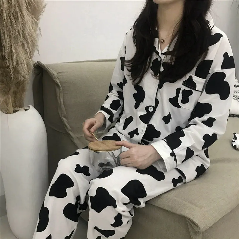 Pijamas con estampado de vaca para Mujer, ropa de dormir bonita, conjunto de pijamas de otoño e invierno, ropa de casa para niñas, Pijama de Mujer, ropa de hogar para Mujer 220421