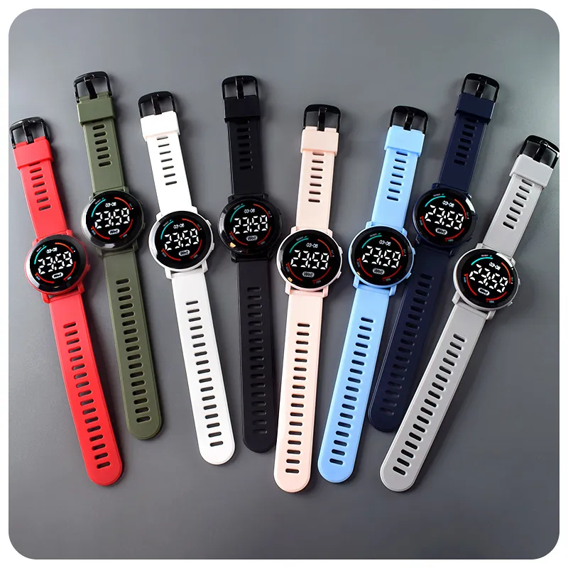 Cyfrowe zegarek dla mężczyzn kobiety LED zegarki elektroniczne mężczyźni cyfrowe zegarek na rękę wodoodporne z kalendarzami damski sport Woch6871534