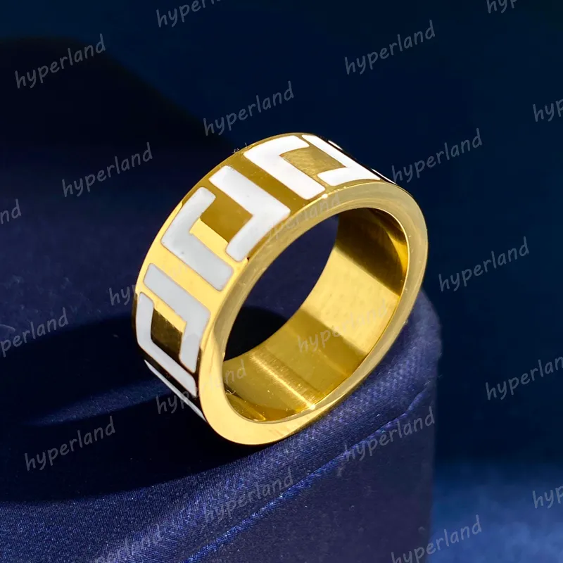 Luxurys Designers Ring Mens Bijoux Designer Gold Anneaux Gold Engagements Fomen Love Ring Letters F Ringe pour femmes de haute qualité avec B321J