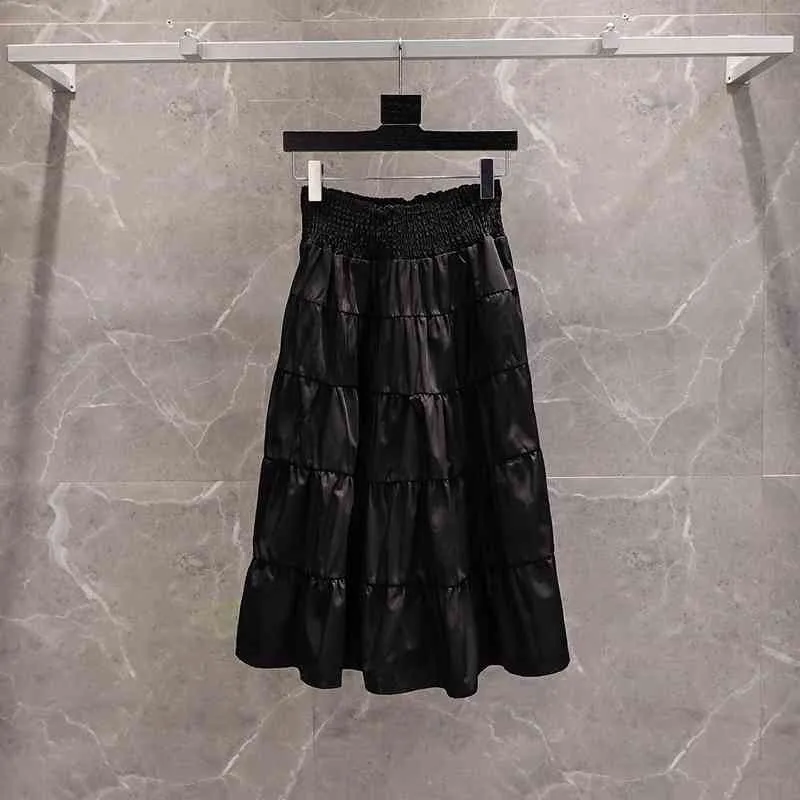 2022 Vår och sommar New Women's Dark Series kan bära två kvinnors brassieres och puffy nylon kjol