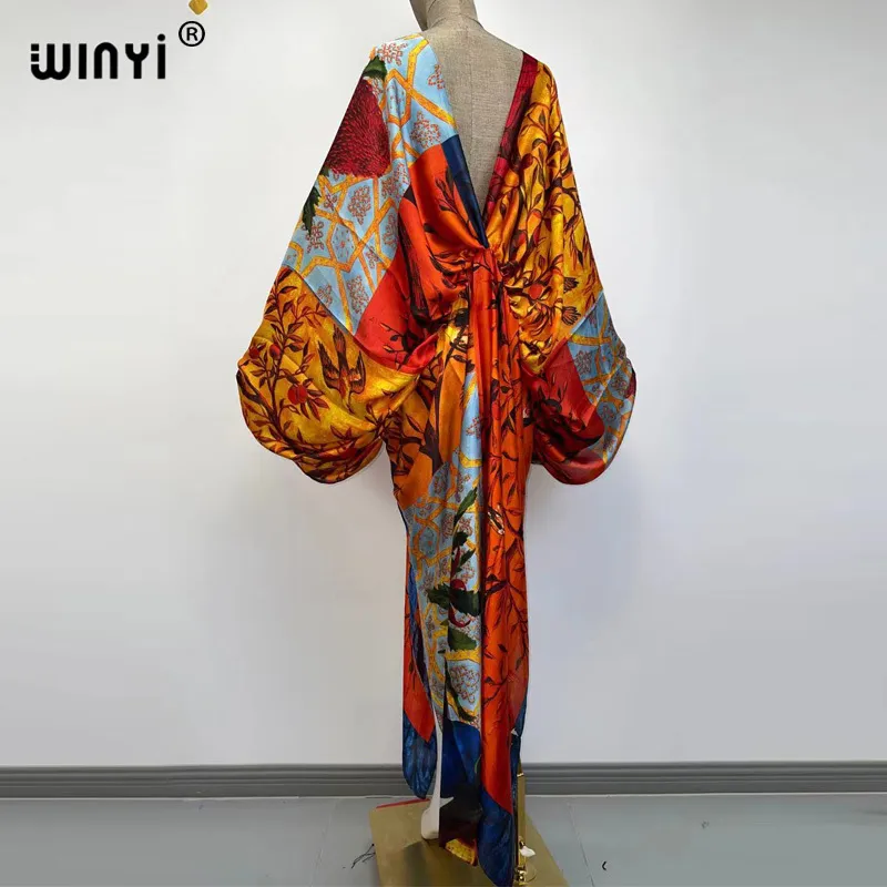 Sexig Bech Högkvalitativ hand-rullad Feel Silk Rayon Fashion Print Winyi Maxi Women's Robes Long Beach V-Hals Bohemian Dress 220409